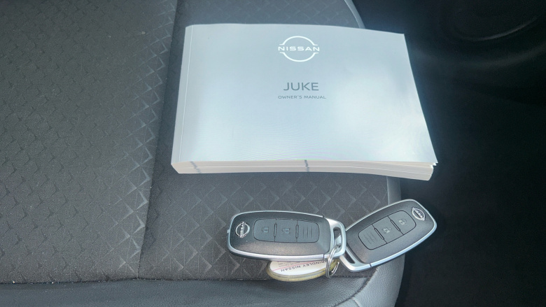 Nissan Juke 1.0 DiG-T 114 N-Connecta 5dr Petrol Hatchback